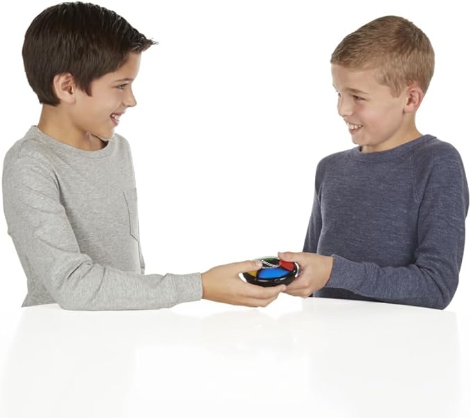 Hasbro Gaming Simon Micro Series Electronic Game for 1 or More Players, Classic Simon Gameplay in a Compact Size, Fun Party Game for Kids Ages 8+