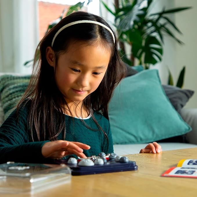 SmartGames Asteroid Escape Travel Sliding Puzzle Game Featuring 60 Challenges for Ages 8-Adult