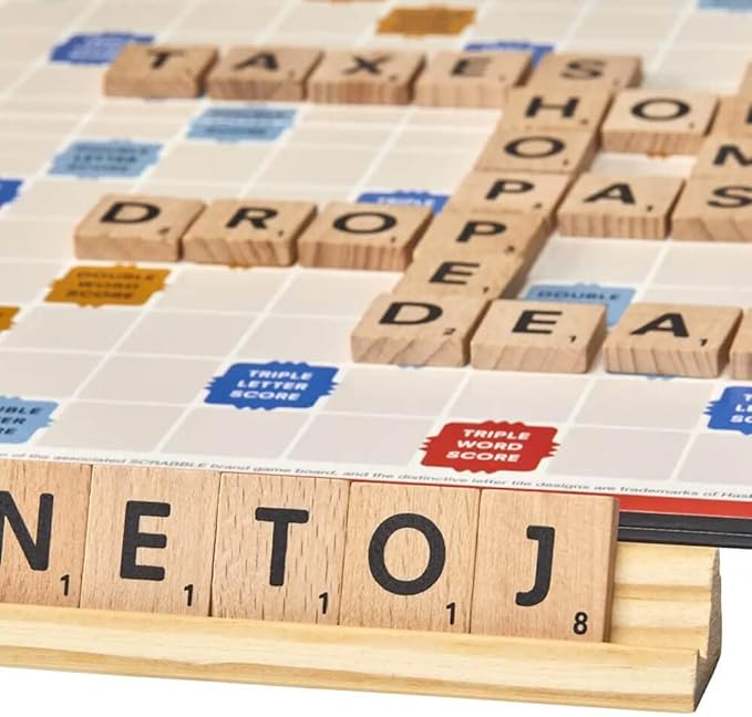 Scrabble Board Game, Classic Word Game for Kids Ages 8 and Up, Fun Family Game for 2-4 Players, The Classic Crossword Game