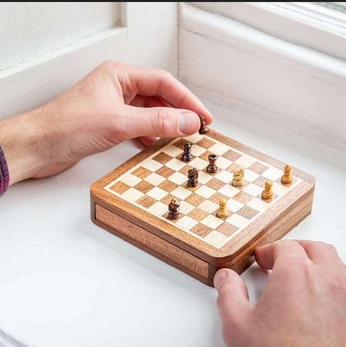 Star Handmade Personalised Luxury Chess Set-Mens Personalised Gift- Magnetic Wooden Chess Set- Travel Chess- Games for him - Birthday Chess Gift- (7 Inches)