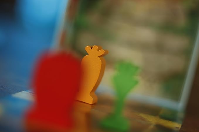 IELLO France Farm & Furious - Animal Racing Card Game, Kids & Family, Ages 7+, 2-5 Players, 10 Min