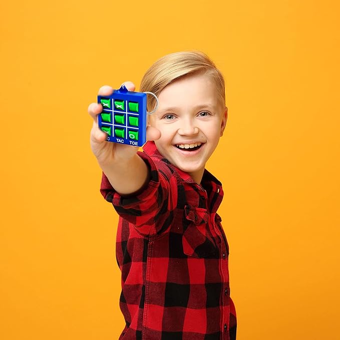 24 Packs Tic-Tac-Toe Keychain Tic-Tac-Toe Game Pendant Mini Portable Pocket Board Games Tic Tac Toe keyring for Backpack Clip Birthday Party Travel