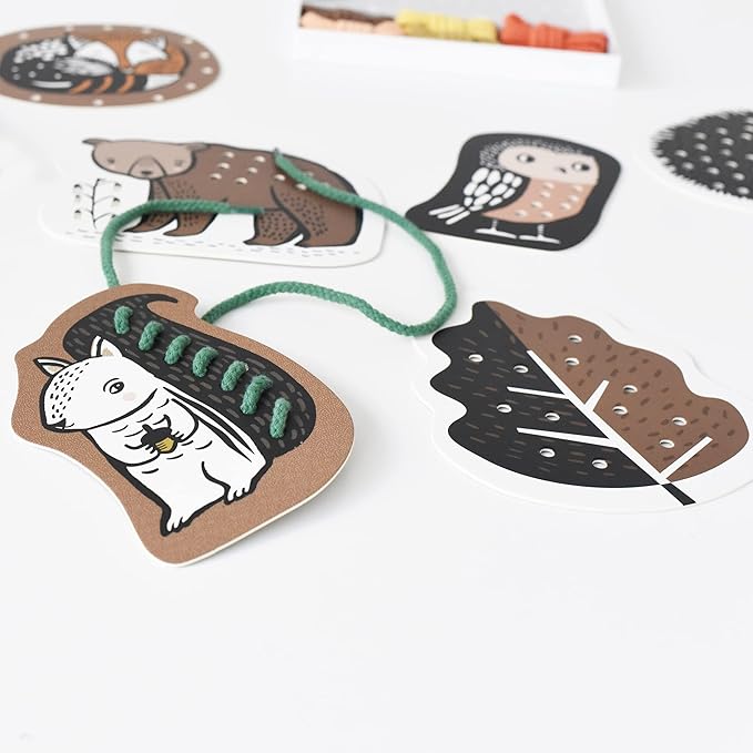 Wee Gallery Woodland Animals Lacing Cards for Toddlers, Sewing Board, Preschool Toys, Montessori Learning Activity for Kids, Learn Motor Skills, Colors, Travel Game, with Soy Inks (Ages 3 4 5 years +)