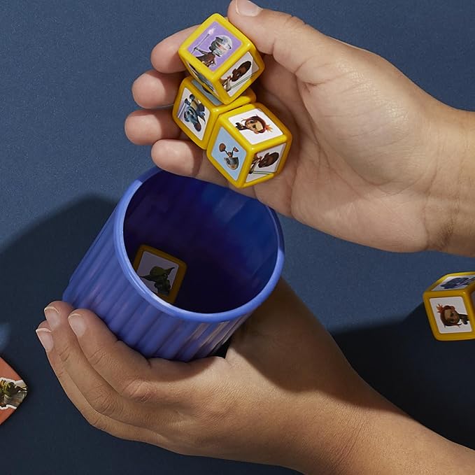 Hasbro Gaming Yahtzee Jr. Star War: Young Jedi Adventures Edition Board Game for Kids | Ages 4+ | 2-4 Players | Counting and Matching Games for Preschoolers