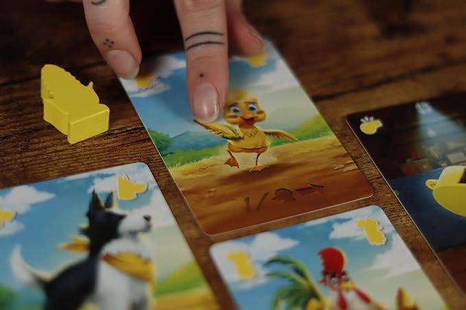 IELLO France Farm & Furious - Animal Racing Card Game, Kids & Family, Ages 7+, 2-5 Players, 10 Min