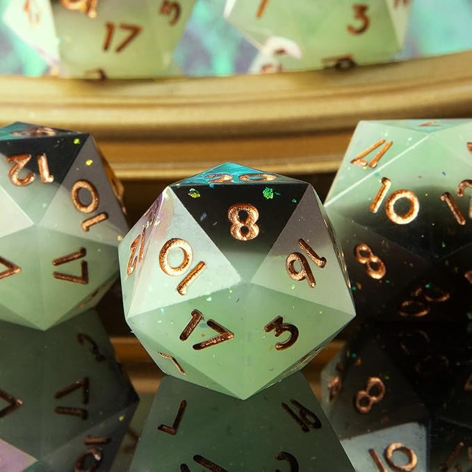 YEMEKO Single D20 Dice - 22mm, 20 Sided D&D Dice for Dungeons and Dragons, DND Dice with Resin Sharp Edge, Handmade Polyhedral for RPG, Roleplaying Games MTG Table Games(Gradual Green)