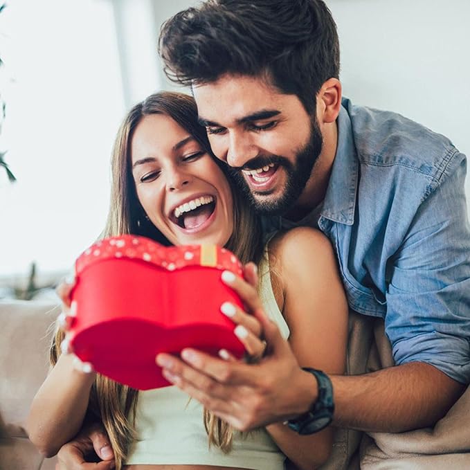 2Pcs Date Night Dice Gifts for Men Women Valentine's Day Gifts for Boyfriend Girlfriend Decision Dice Couples Gift Ideas Funny Couple Dice Game for Husband Wife Birthday for Her Him New Year's Gift