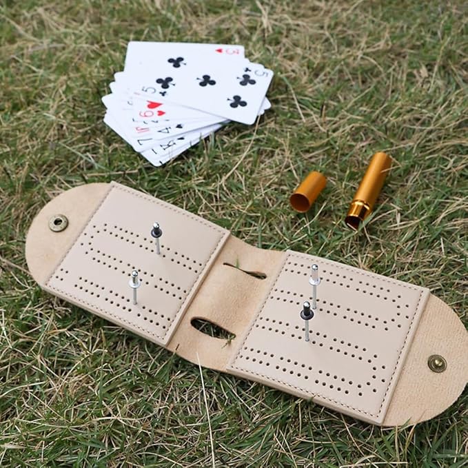 Travel Cribbage Board Game Set, Portable Cribbage Boards Unique 2 Track Cribbage Board, Foldable PU Mini Cribbage Board with 4 Cribbage Board Pegs, Folded:3.14x4.92in,After Unfolding L:10.31in (1Pcs)