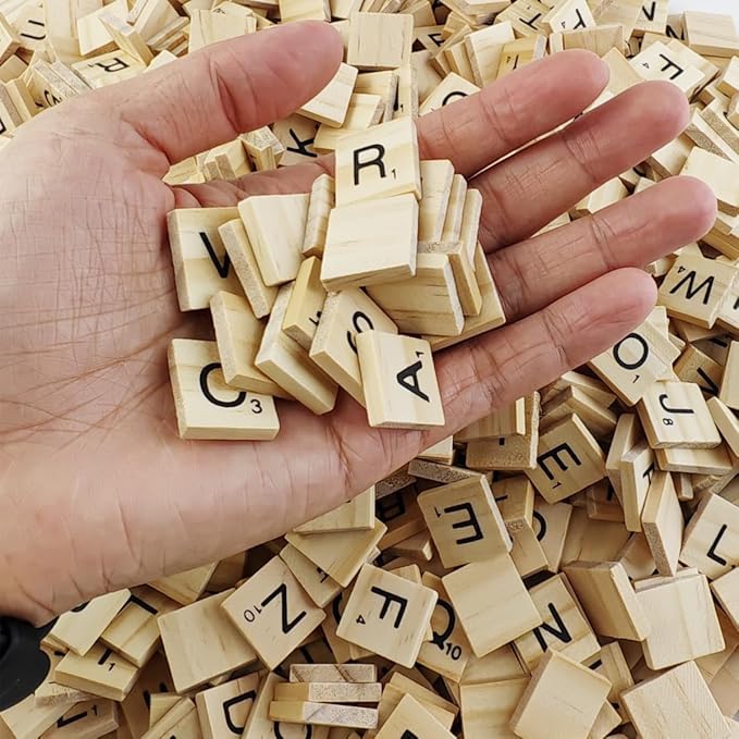 GXXMEI 1000PCS Scrabble Tiles, Wooden Letter Tiles, A-Z Capital Letters for Crafts, Spelling,Scrabble Crossword Game