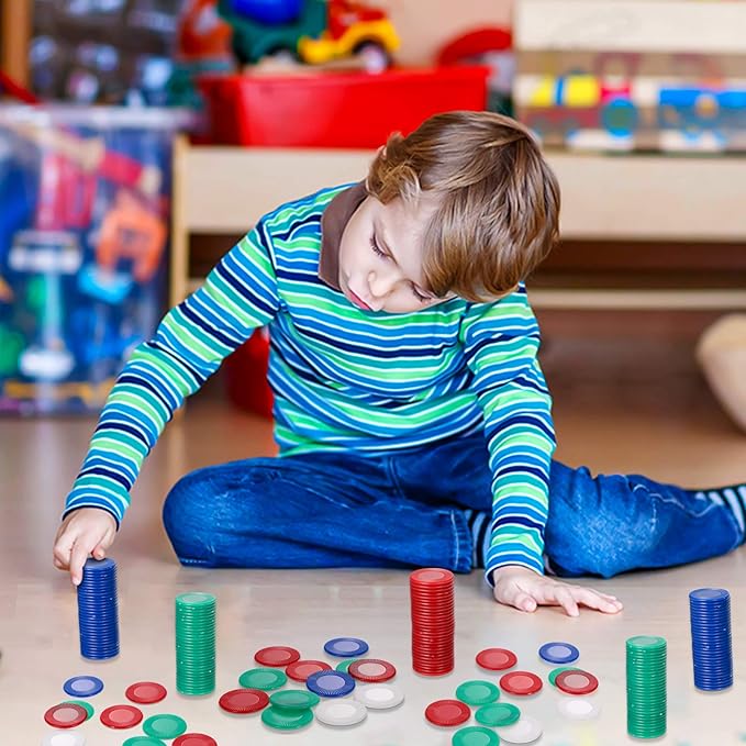 Skylety 400 Pieces Plastic Poker Chips Game Chips 4 Colors Counter Card for Kids Game Playing Learning Math Counting Bingo Game Blank Chips Card for Kids Reward