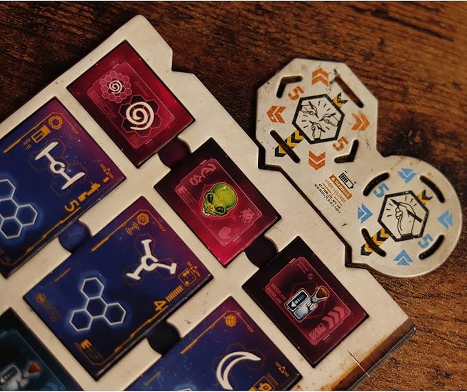 IELLO Distant Suns - Choose & Write Game, Kids & Family, Games, Ages 10+, 2-4 Players, 25 Min