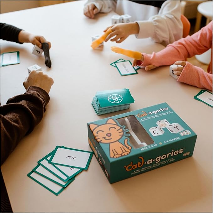 Spin Master SolidRoots Cat-a-gories Vocabulary Learning Dice Game for 2-4 Players | Family Games for Kids Ages 6+