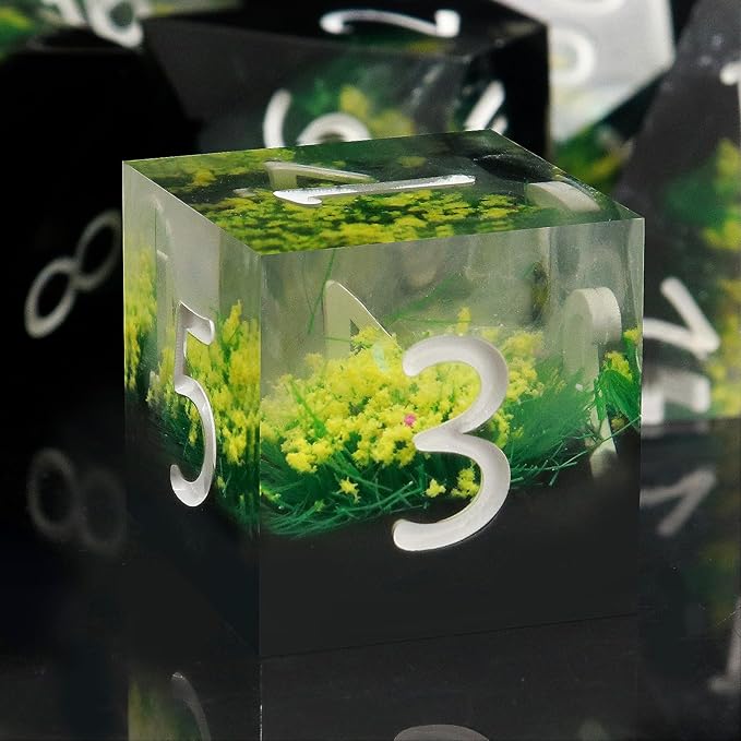 Haxtec DND Dice Set Sharp Edge Resin Dice Set with Dice Case, Flower D and D Dice, Polyhedral D&D Dice Set for Dungeons and Dragons TTRPGs DND Gift