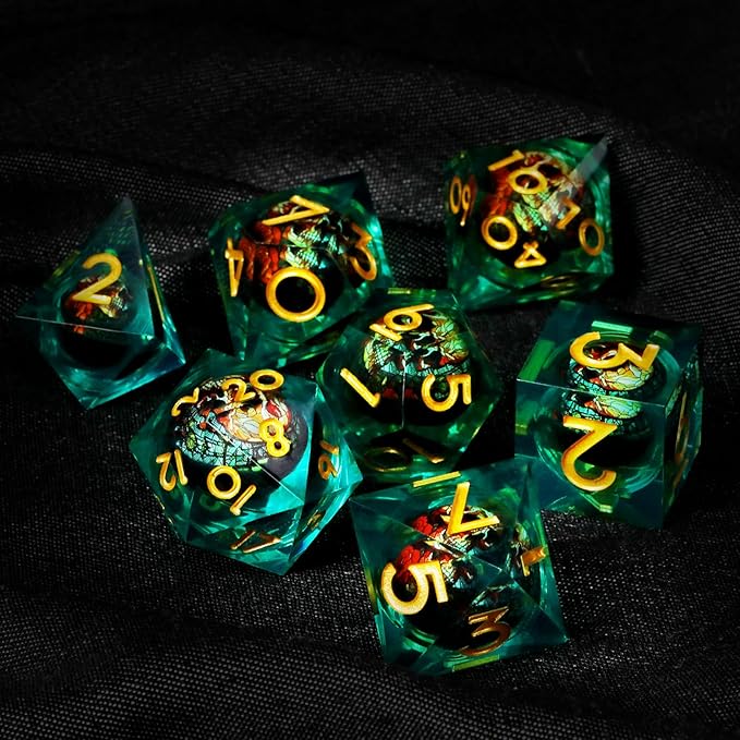 Skull DND Dice Set 7pcs Sharp Edged Resin RPG Dice for Dungeons and Dragons with Gift Box (Green Red)