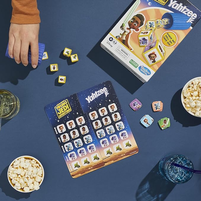 Hasbro Gaming Yahtzee Jr. Star War: Young Jedi Adventures Edition Board Game for Kids | Ages 4+ | 2-4 Players | Counting and Matching Games for Preschoolers