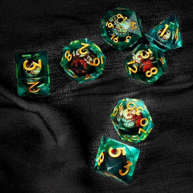 Skull DND Dice Set 7pcs Sharp Edged Resin RPG Dice for Dungeons and Dragons with Gift Box (Green Red)